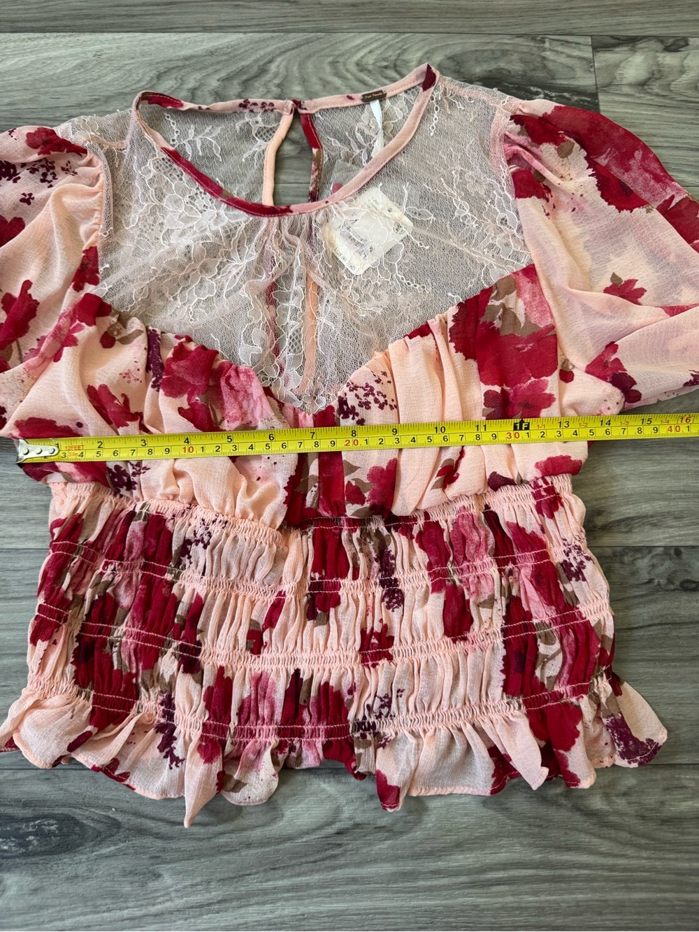 NWT Free People Daphne Blouse in Romantic Combo Lace Yoke Puff Sleeve Size Med - Picture 9 of 12